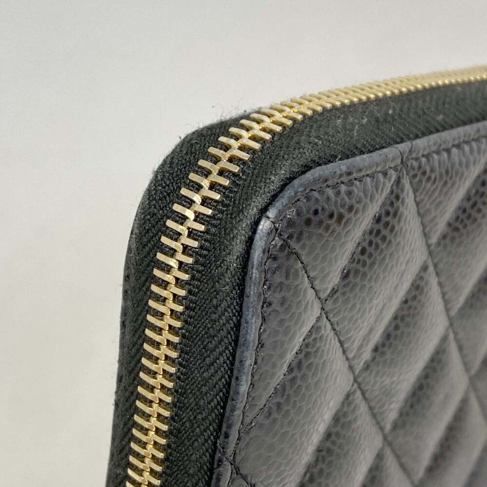 CHANEL Black Caviar Leather Wallet - Picture 6 of 8